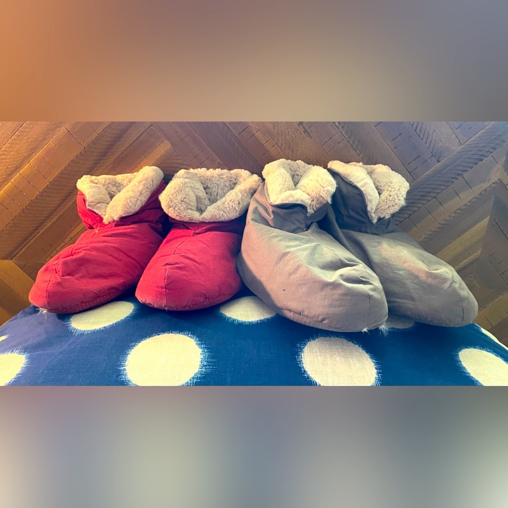 2 Pairs of Restoration Hardware Foot Duvets, large size